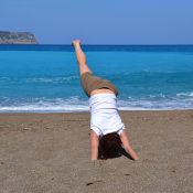 Wider den Rückenschmerz: Spezielle Yogapraxis